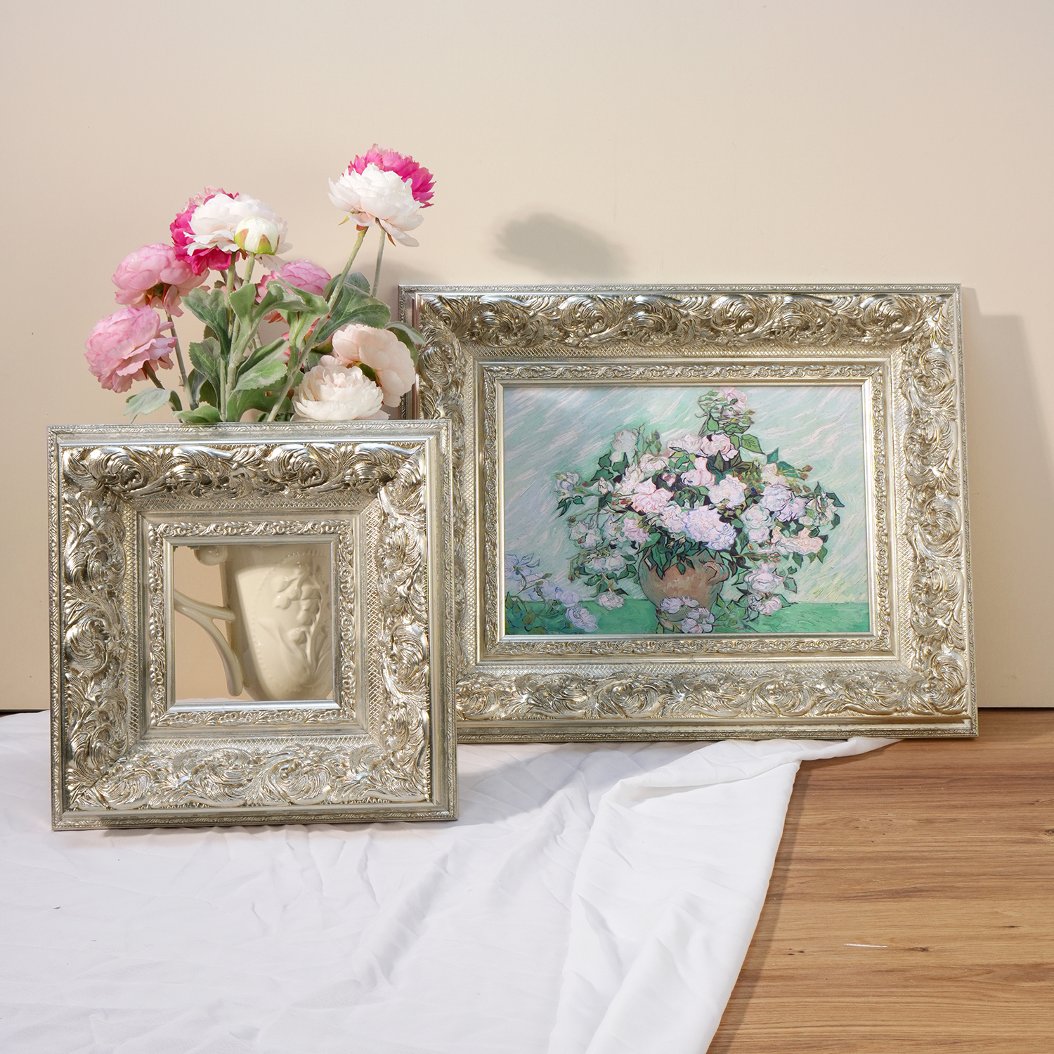 欧式雕花重工银色画框 (型号92550809-Y）
